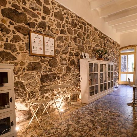 Domo Sa Barra Bed and Breakfast SantʼAntìoco Buitenkant foto
