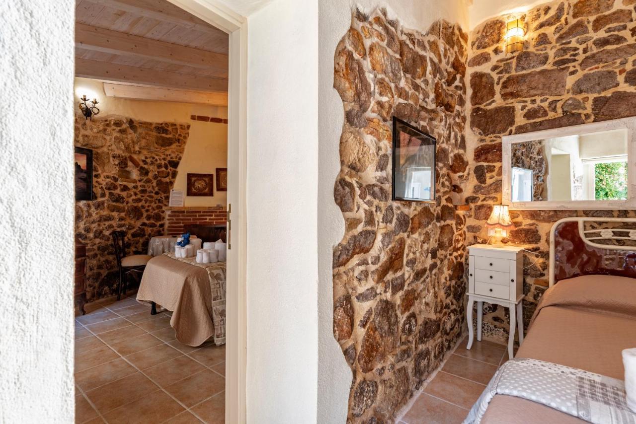 Domo Sa Barra Bed and Breakfast SantʼAntìoco Buitenkant foto