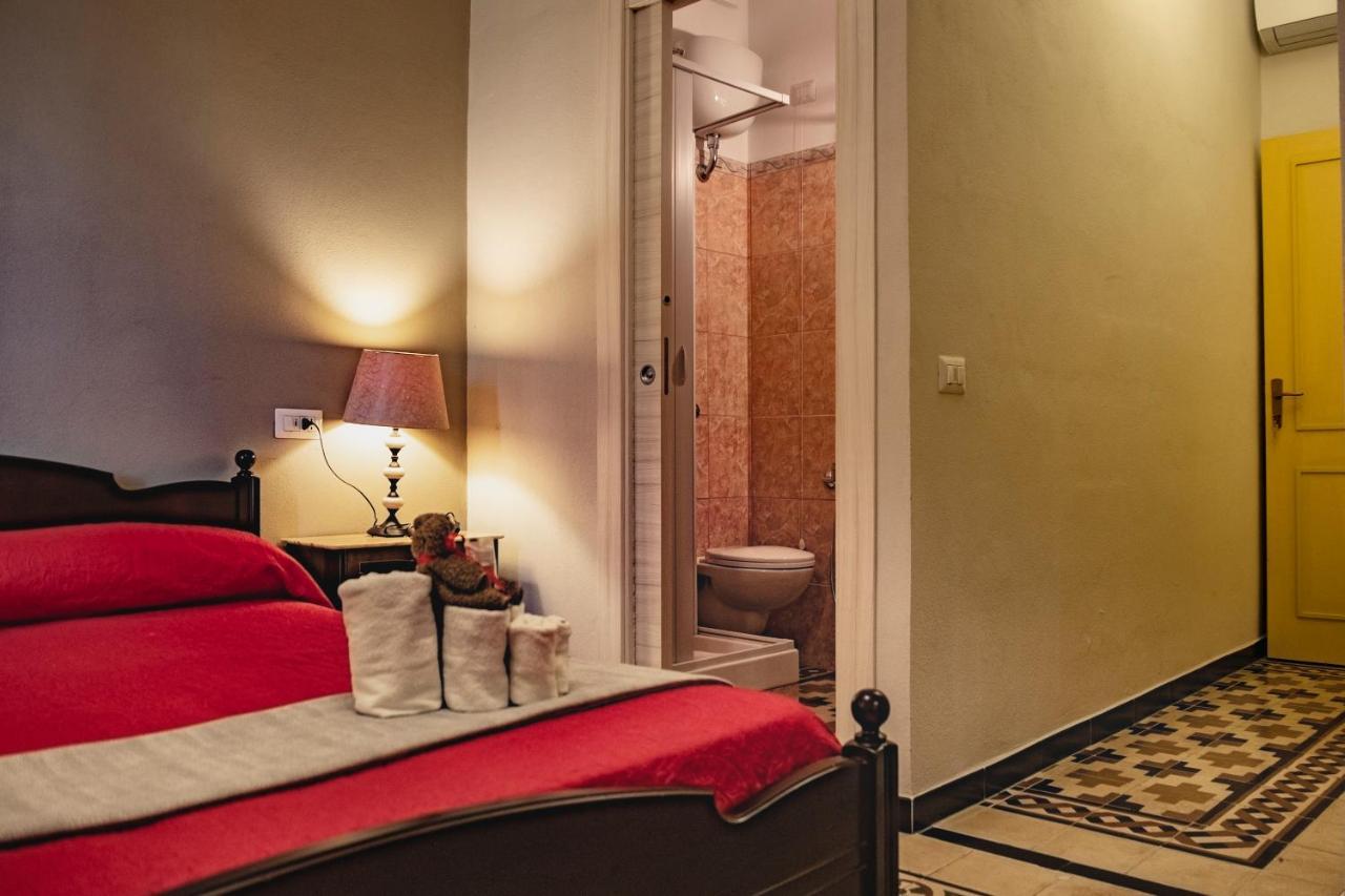 Domo Sa Barra Bed and Breakfast SantʼAntìoco Buitenkant foto