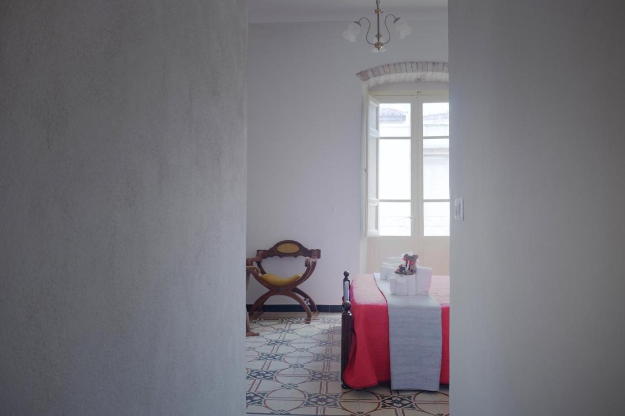 Domo Sa Barra Bed and Breakfast SantʼAntìoco Buitenkant foto