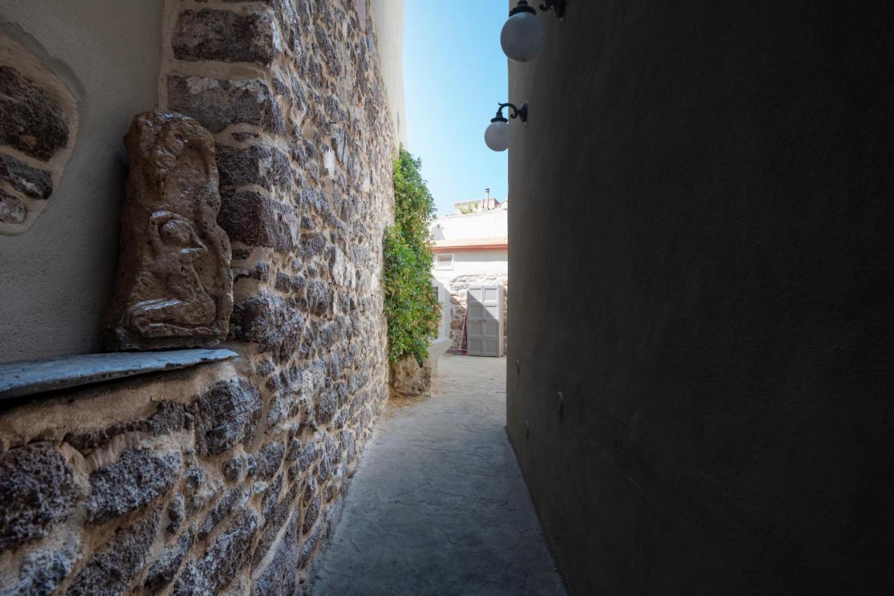 Domo Sa Barra Bed and Breakfast SantʼAntìoco Buitenkant foto