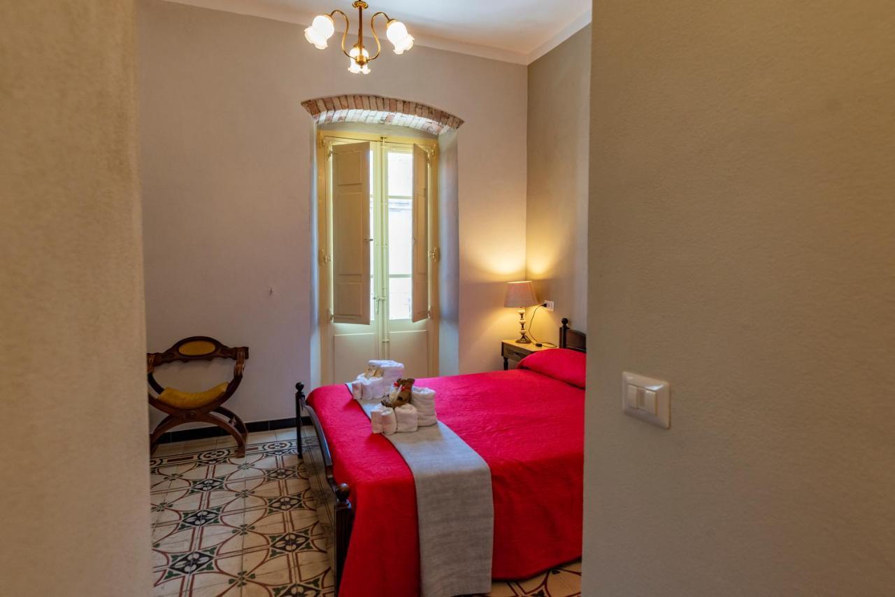 Domo Sa Barra Bed and Breakfast SantʼAntìoco Buitenkant foto