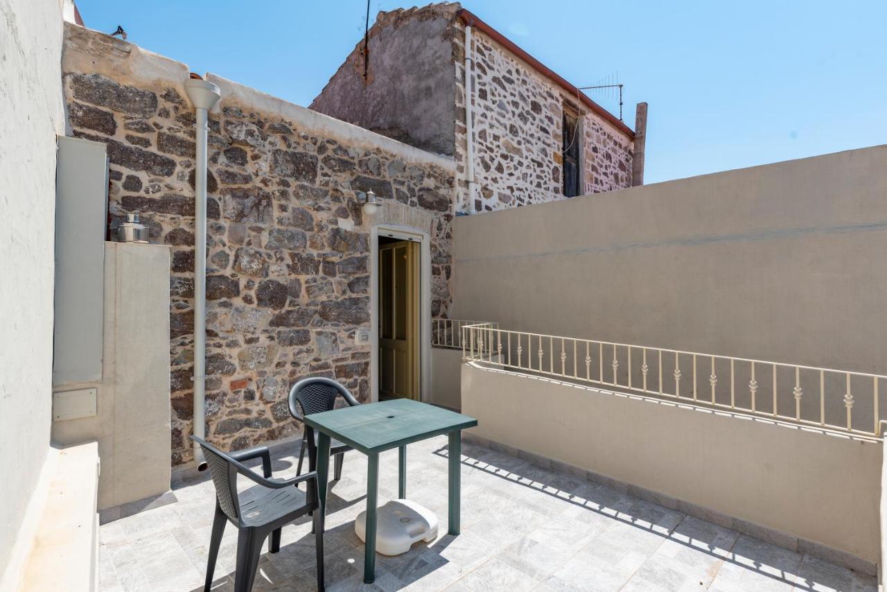 Domo Sa Barra Bed and Breakfast SantʼAntìoco Buitenkant foto